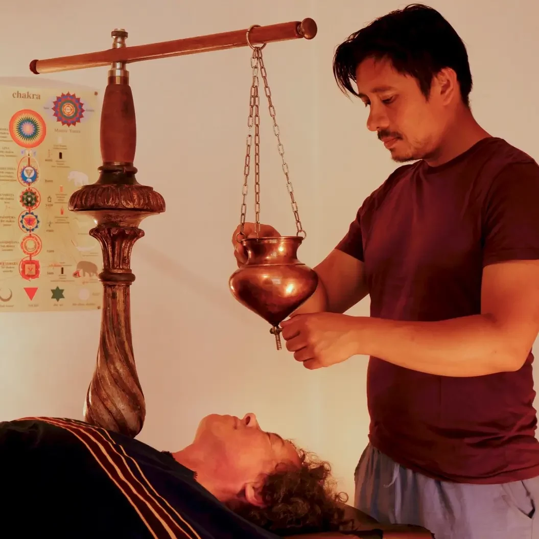 deth-massage-lorient-détente-shirodhara